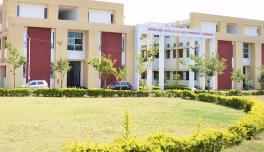 college-photo